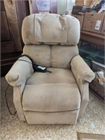 Lift Chair - Very lightly used