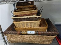 TRAY OF BASKETS, TRAYS, MISC