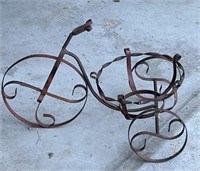 Metalart tricycle planter