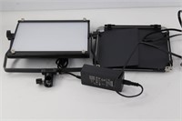 NEEWER LED PHOTO LIGHT