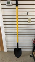 New Fiberglass Handle Shovel