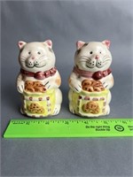 Cats Salt and Pepper Shakers