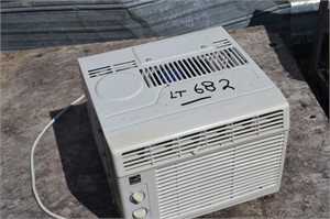 Window Danby 5200 BTU Air conditioner