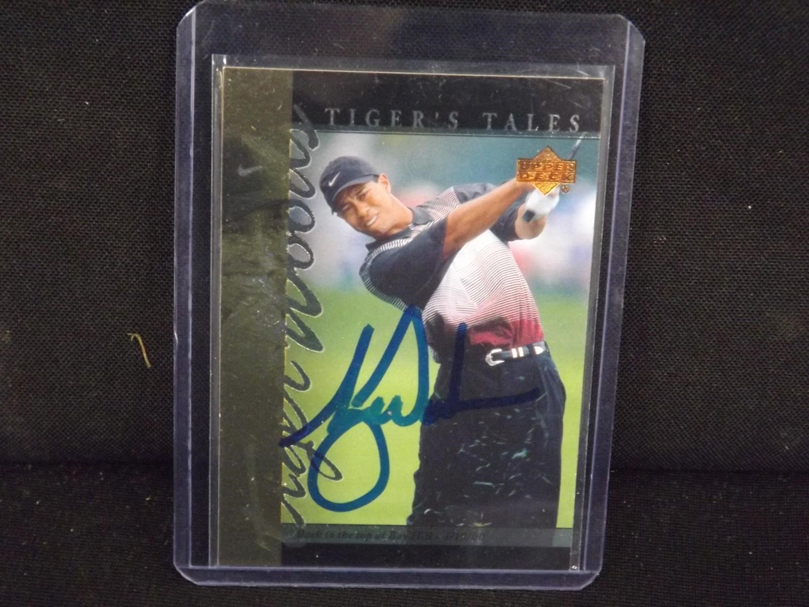 2001 UD TIGER WOODS AUTOGRAPHED RC COA