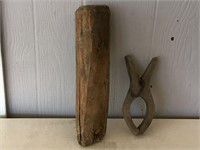 LARGE WOODEN WEDGE & WOODEN CLAMP