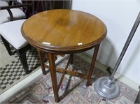 24" DIAMETER SIDE TABLE