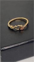 Heart ring marked 10K size 6
