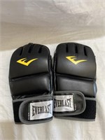 Everlast Wrist Wrap Heavy Bag Gloves Small/ Medium