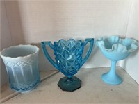 Vases (blue)