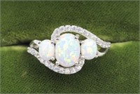 Sterling Oval 3 Stone Opal Ring 
Lab Grown