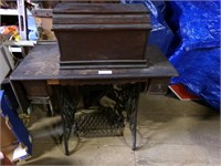 Singer sewing machine with cast base