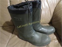 nice Kamik rubber boots Canada Mens 12