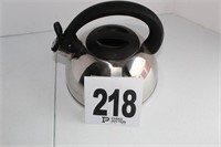 Revere Ware D99C Whistling Teapot (U236)