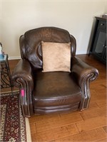 LEATHER STUDDED RECLINER W COWHIDE PILLOW