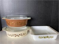 Pyrex casserole dishes