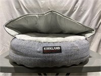 Signature Pet Bed 22x22in (Light Use)