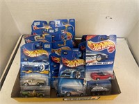 18 cnt Hot Wheels Cars