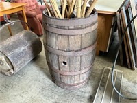 Vintage Wooden Barrel/Wine Barrel/Keg