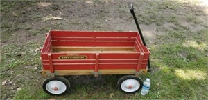 Radio Flyer Town & Country Pull Wagon