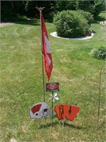 Wisconsin Badger Yard Decor