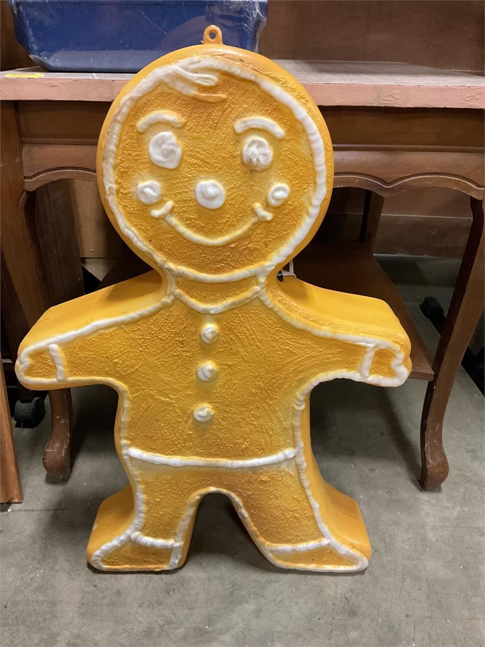 Outdoor gingerbread man 2 foot tall