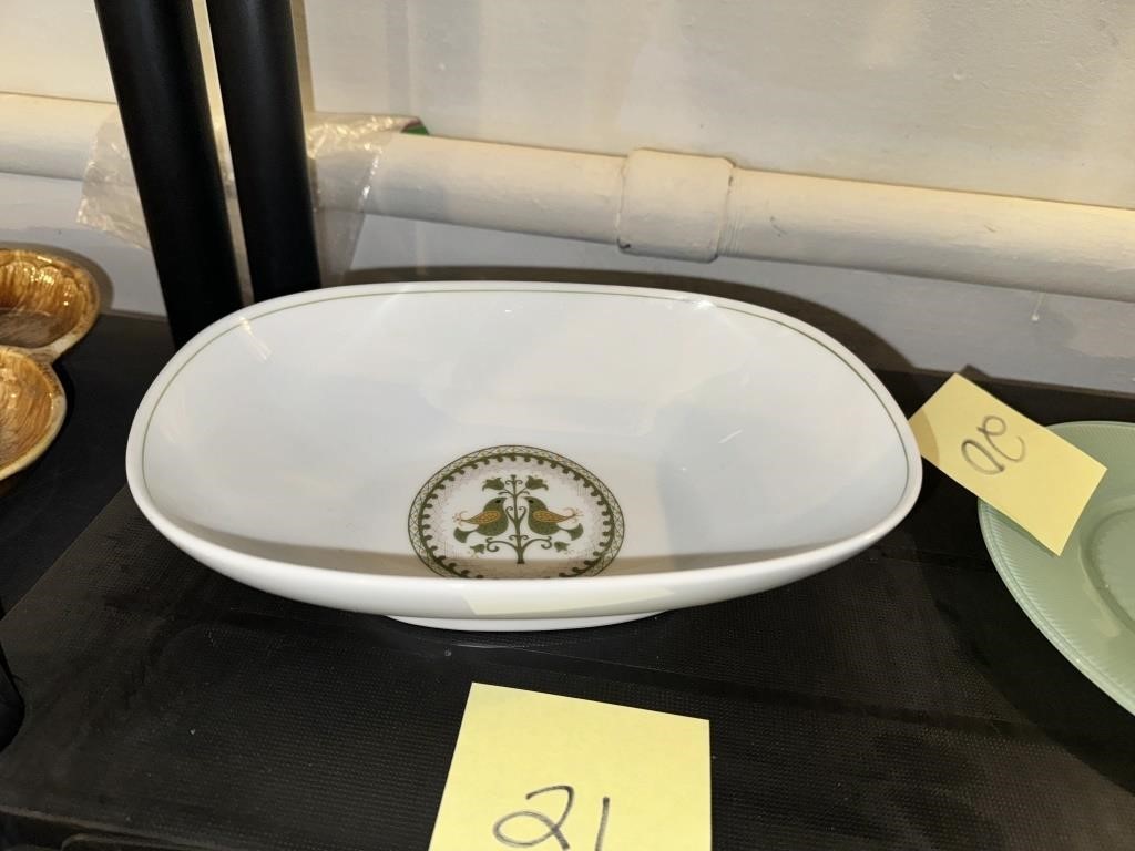 ANTIQUES, PYREX, COLLECTIBLES AND MORE!