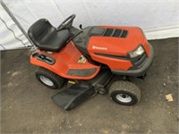 Husqvarna LTH 2038 Riding Mower