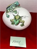 CUTE EGG WITH FROGS