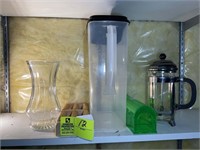 GROUP OF ASSORTED KITCHEN ITEMS. PICTURE, COFFEE P