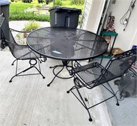 WROUGHT IRON PATIO SET WITH (2) CHAIRS