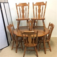 Oak Table with (6) Chairs