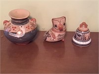 3 PIECES OF POTTERY WITH ANIMALS