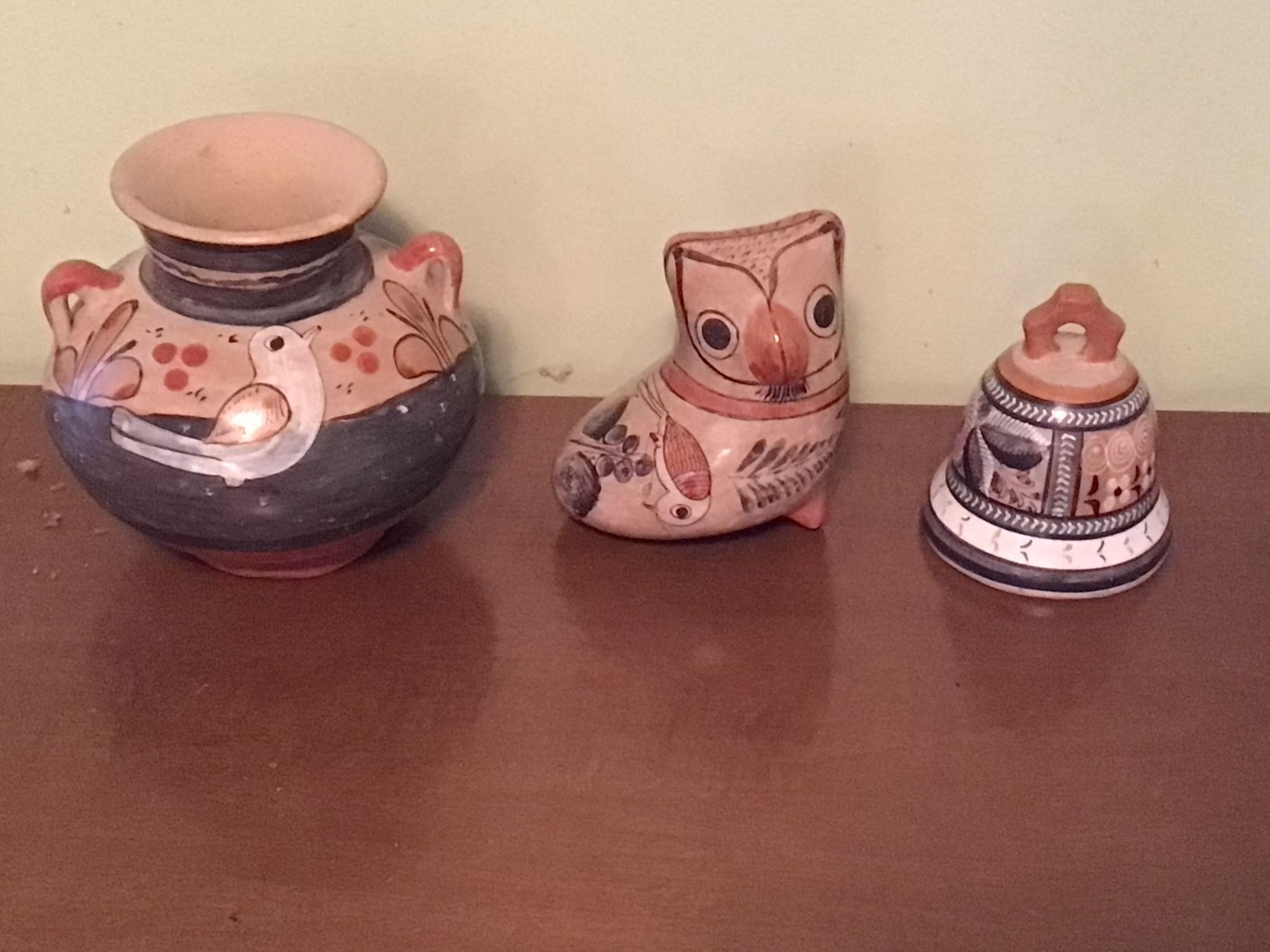 3 PIECES OF POTTERY WITH ANIMALS