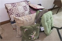 Lot of Pillows & Cushions