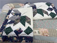 Pillow shams (2), Quilt size twin possible