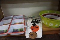 HALLOWEEN SERVING BOWLS AND TOWELS