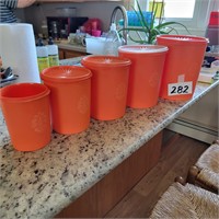Tupperware Canister Set- Missing One Lid