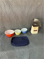 Three Pyrex bowls ones 7" and two 6"