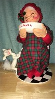 1998 Annalee Christmas doll paws 12”