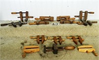 Tray lot assorted wooden screw clamps, G-Vg: 3 –