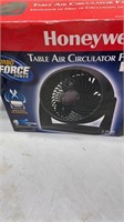 Honeywell table air circulator fan works great