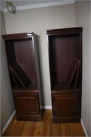 2 Bookcases