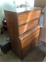 4-Drawer Wooden Dresser