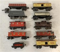 lot of 10 Tin Lionel Train Cars