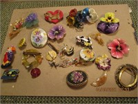 Lot of 24 Costume Flower Pins/Brooches