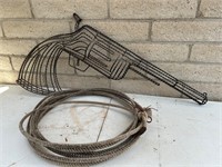Twisted Heavy Wire Decorative Revolver & Lasso