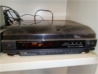 Fisher CD Changer/Turntable - Read Details