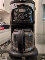 GE coffee maker, 12 cup programmable