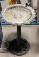 CAST METAL BIRD BATH