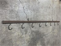 95 Inch Hanging Rack With 8 Hooks